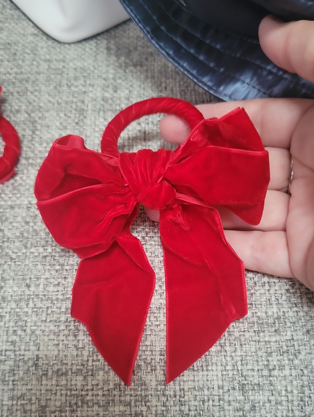 Red Velvet Bow Napkin RINGS Red Is Darker Than pics